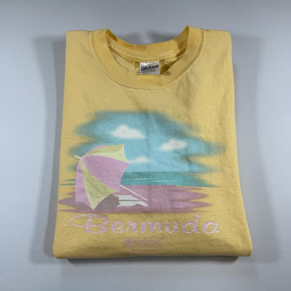 Royal Caribbean Vintage 90s Bermuda Tropical T-shirt Yellow Adult Large